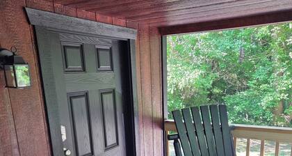 Enchanting 1-bedroom off grid cabin surrounded by Wayne National Forest.