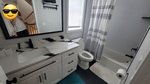 Hair dryer, towels, soap, shampoo - Near Everything, Seaside Hgts/Ortley Beach (Seaside Heights)