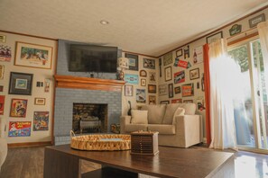 Smart-tv, tv-spel och böcker