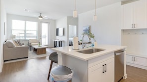Interior - Landing | Chic 2BD, Gym (Dallas)