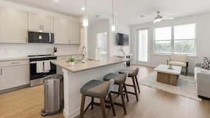 Fridge, dining tables - Landing | Amazing 1BD, Gym (Dallas)