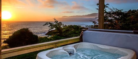 Apartment, Ocean View | Outdoor spa tub