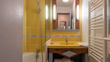 Apartemen | Kamar mandi