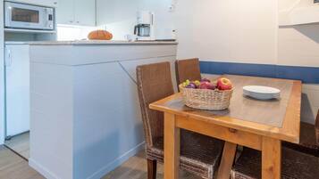 Apartment | Dining