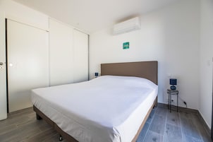 House | 4 bedrooms, individually furnished