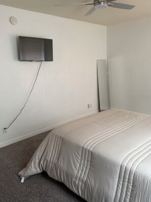 2 bedrooms, free WiFi, bed sheets -  2 bedroom apartment in gated community with a beautiful Mountain View, (El Paso)