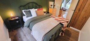 2 Schlafzimmer, Bügeleisen/Bügelbrett, kostenloses WLAN, Bettwäsche