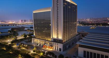 UrCove Foshan Tanzhou Exhibition Center