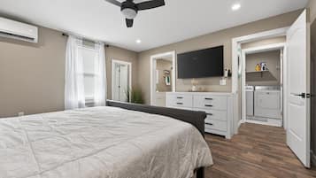1 bedroom, iron/ironing board, free WiFi, bed sheets