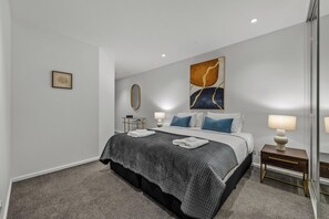 Deluxe Apartment, Balcony, City View | Soundproofing, iron/ironing board, free WiFi - Exclusive Stays - SB Grand (Southbank)