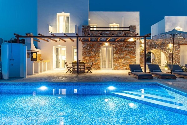 Pool - Villa Margarita 3 Bedroom Villa With Private Pool and Sea View (Naxos)