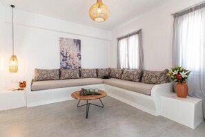 Living area - Villa Margarita 3 Bedroom Villa With Private Pool and Sea View (Naxos)