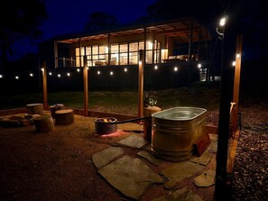 Property grounds - Escape Two - Luxury romantic vineyard villa, sunset views & outdoor bath (McLaren Vale)