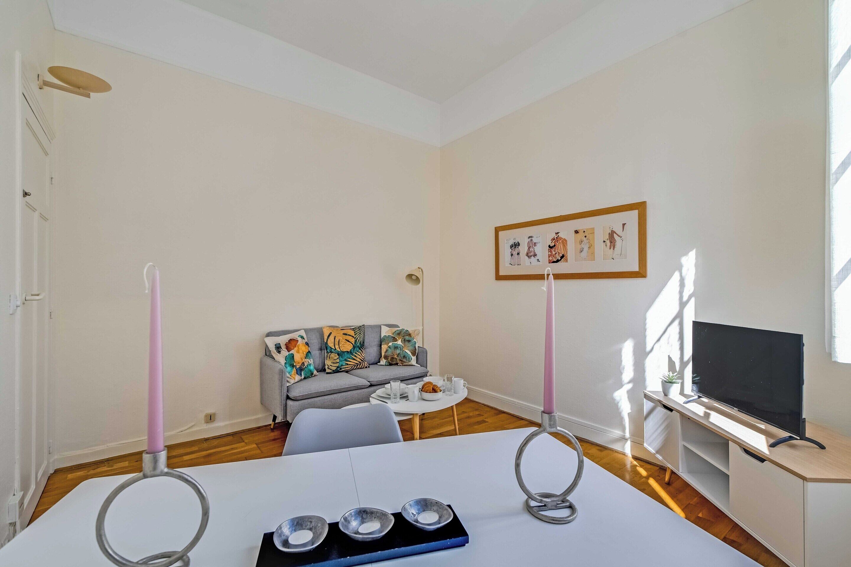 Apartment | Living area
