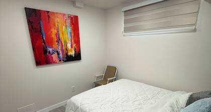 Family suit near costco with free parking and wifi