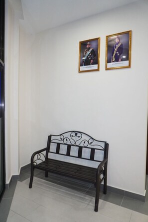 Interior - Hotel Shlyo - Taman Nusantara Prima (Gelang Patah)