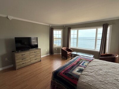 Oceanfront retreat with stunning coastal views and tranquility