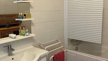Hair dryer, towels, toilet paper