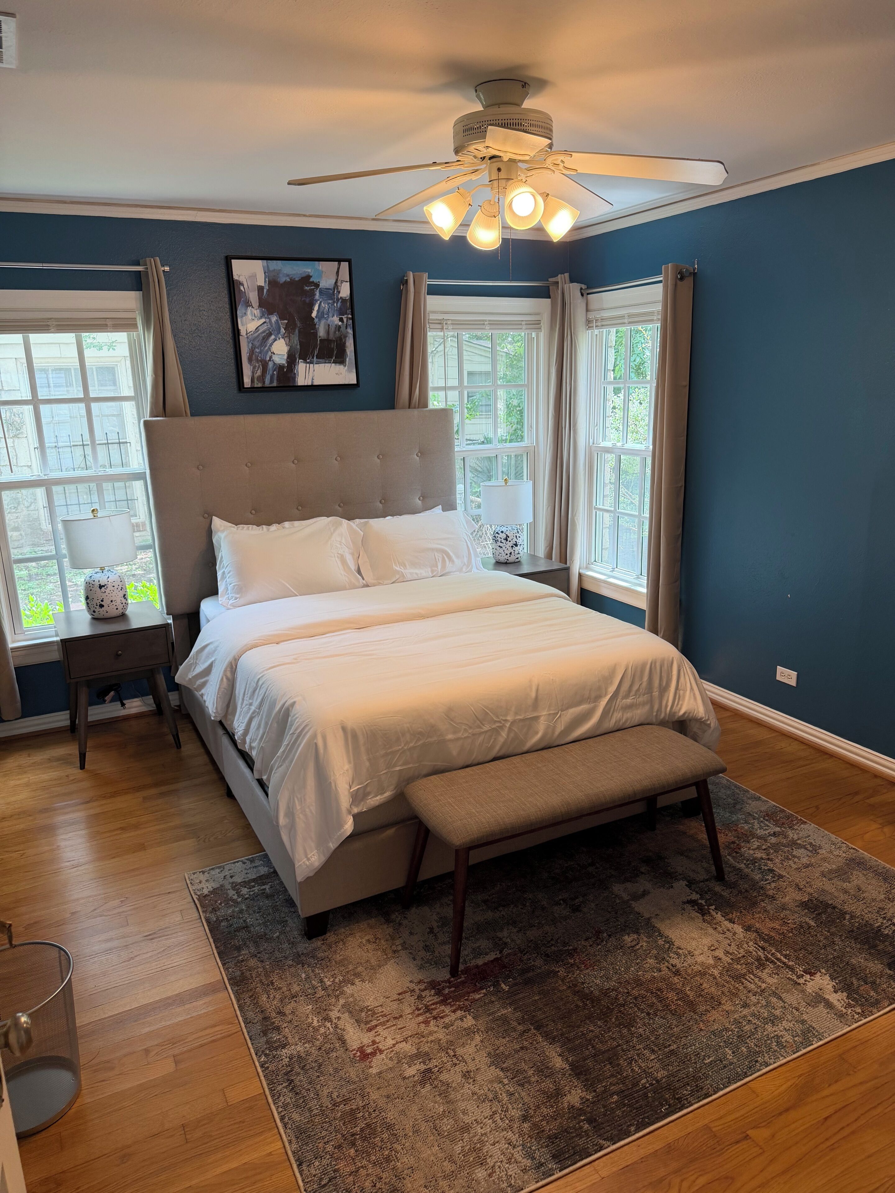 2 bedrooms, iron/ironing board, WiFi, bed sheets