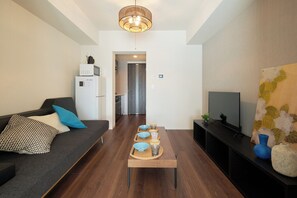 Living area - AQUA RESIDENCE Sangenjaya by Tranova 2 (Setagaya)