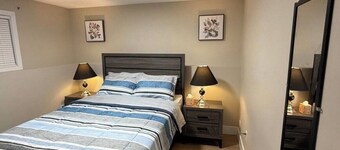 Lovely 2-Bedroom Apartment @ Kenmount Terrace.