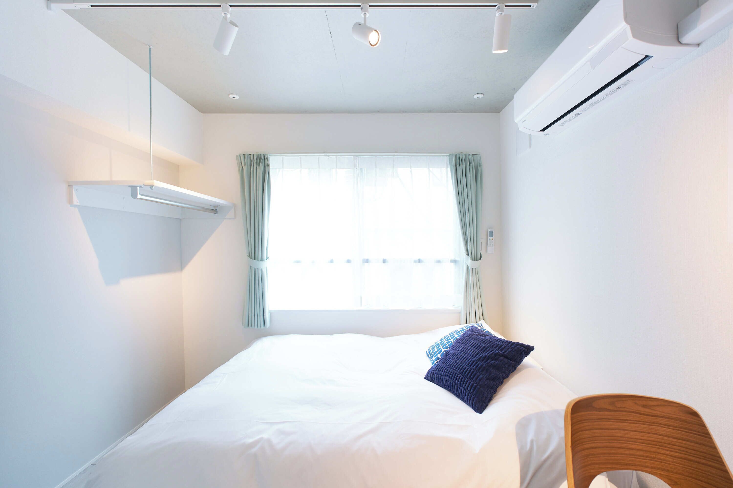Desk, blackout curtains, free WiFi