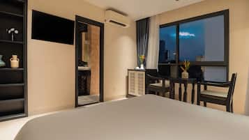 Habitación doble Deluxe, 1 cama King size | Ropa de cama de alta calidad y camas con efecto memoria