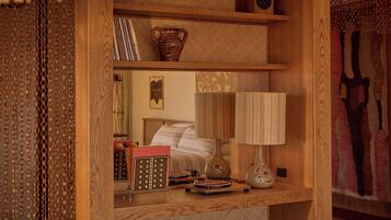 Oceanview Penthouse | Premium bedding, pillow-top beds, free minibar, individually decorated