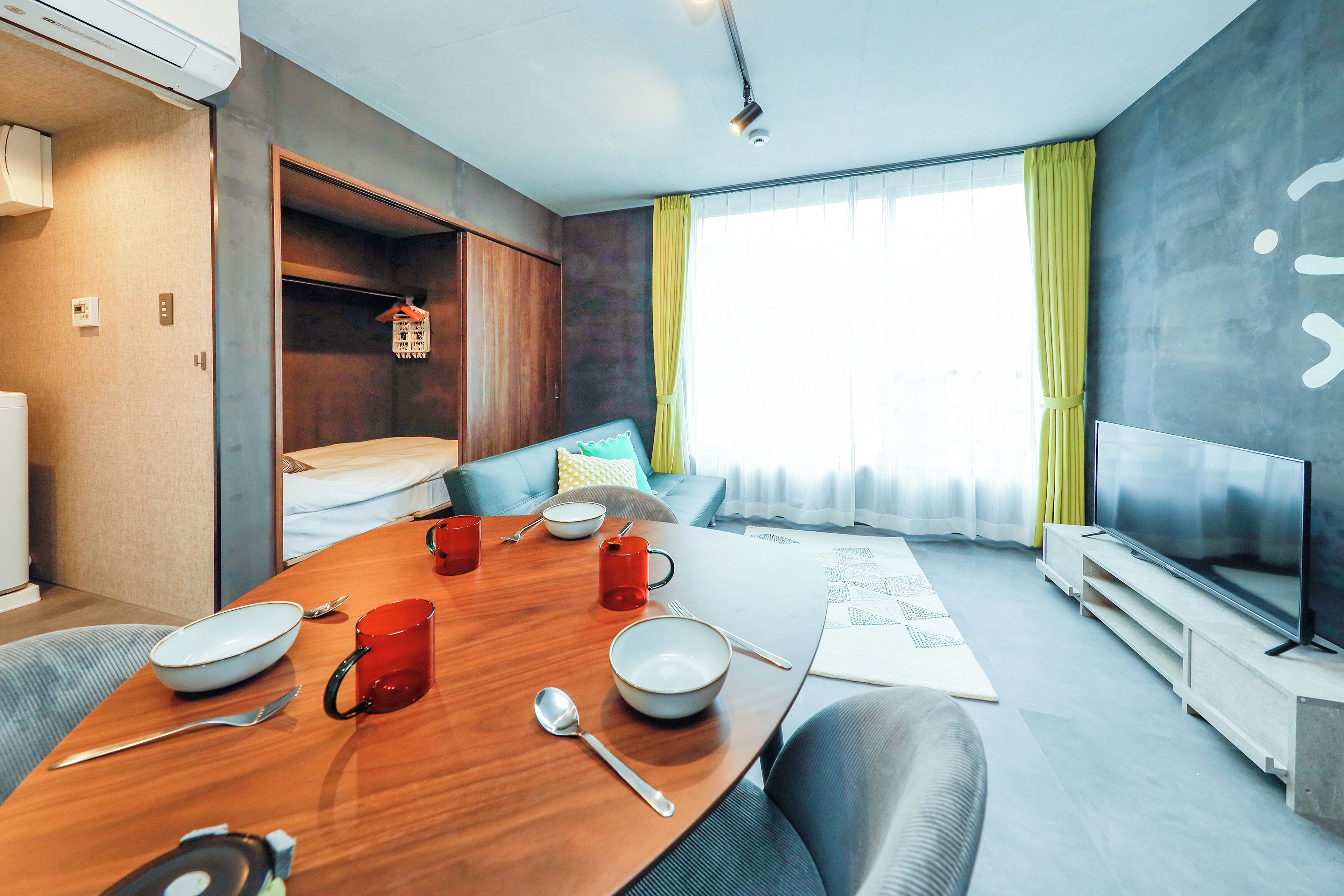 Apartemen (201) | Meja kerja, tirai kedap cahaya, dan Wi-Fi gratis