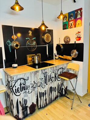 Dining - Vrbo Property (Oullins-Pierre-Bénite)