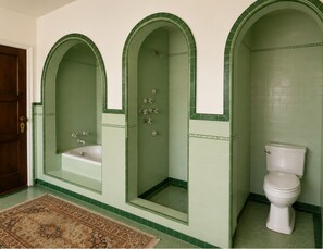 Bathroom - 1929 Historical Spanish Villa in charming Toluca Lake North Hollywood (Los Angeles)