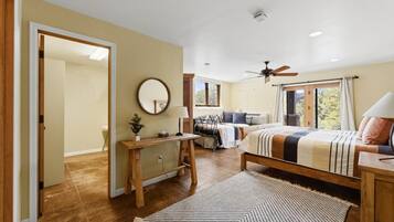 Desk, iron/ironing board, travel cot, WiFi