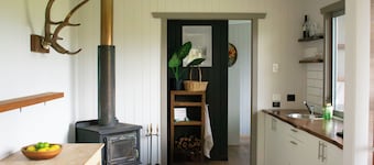 Tranquil secluded mountain chalet- perfect for relaxing!
