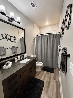 Bathroom - Luxury 1BR Retreat Near FIFA HQ, Universal Kids Resort, The Star,& Legacy West (Frisco)