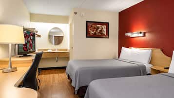 Standard Double Room | Meja, Wi-fi percuma