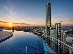 Outdoor pool, a heated pool - Luxury CBD Escape - Nightfall Collection (Brisbane City)