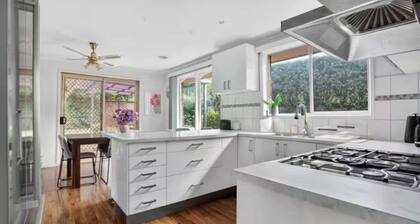 4B cozy holiday house by frankston sea