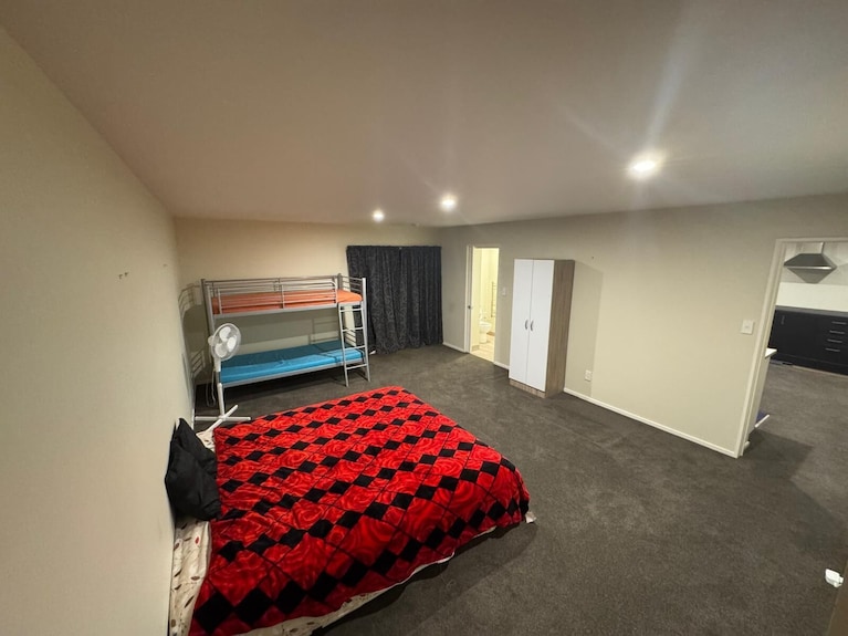 Spacious Premium Family Suite | Super-king + Bunks! - Lincoln