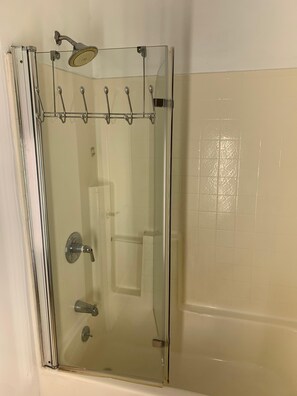 Hårtørrer, håndklæder, Sæbe, Shampoo