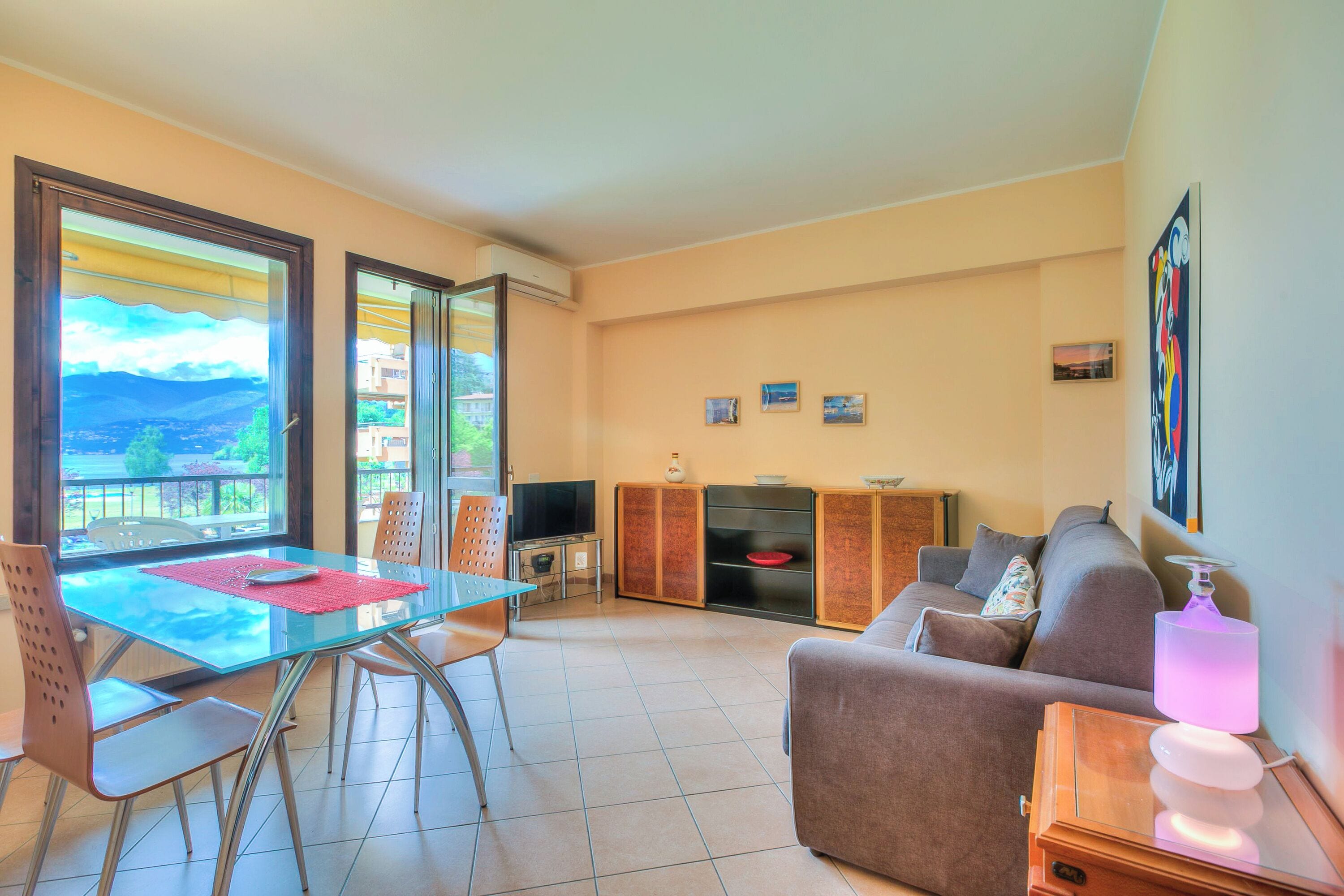 Appartement Standard, 1 chambre, four à micro-ondes (Appartamento Lake View Laveno 1BR,) | Coin séjour