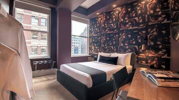 Iron/ironing board, travel crib, WiFi, bed sheets