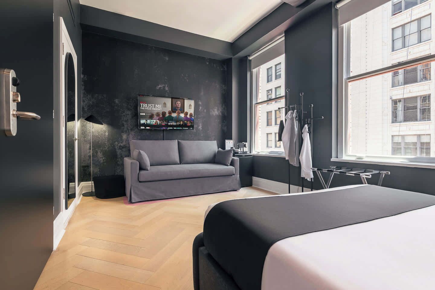 Iron/ironing board, travel crib, WiFi, bed sheets