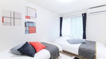 Blackout curtains, free WiFi