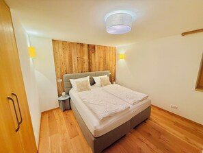 Free WiFi, bed sheets - Vrbo Property (Oberau)