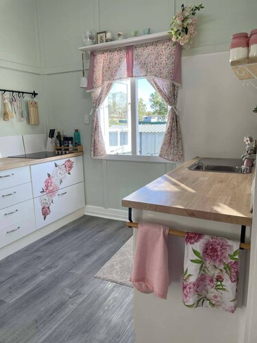 Tranquil 2-bedroom House Rental in Historic Leyburn