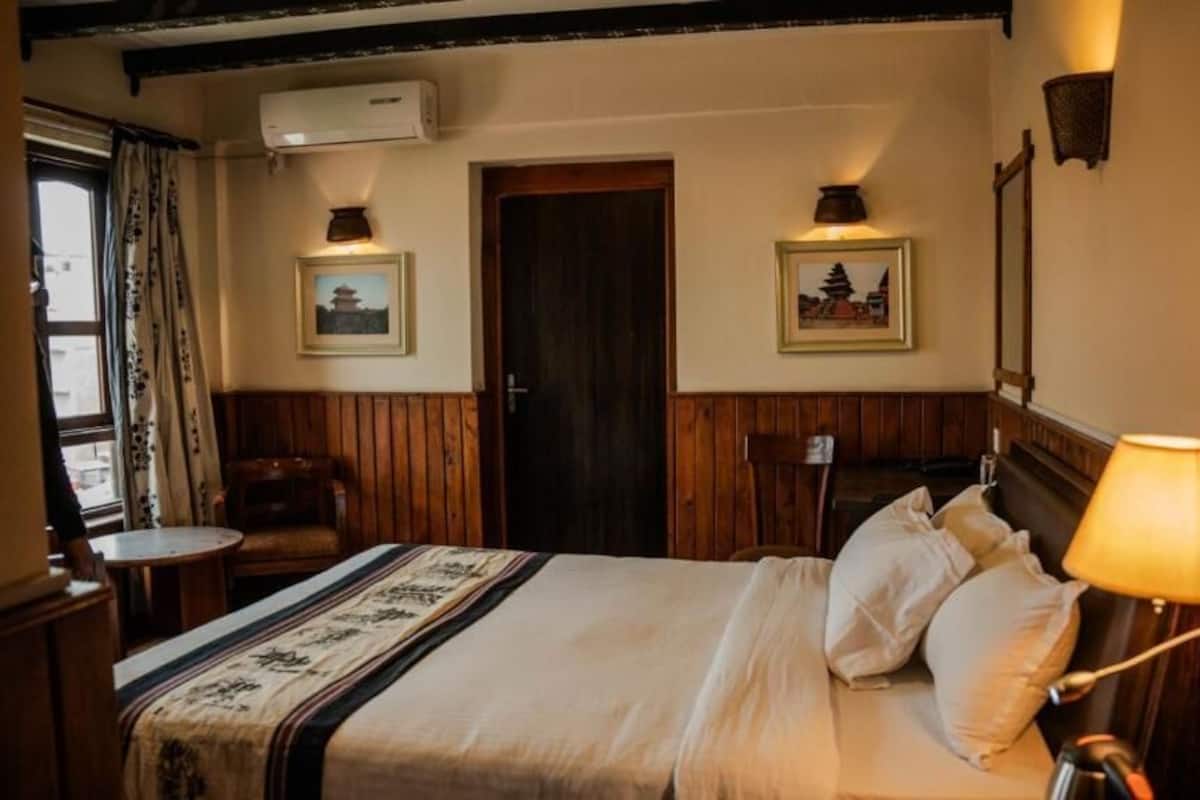 Deluxe Double Room, Balcony, Courtyard View
