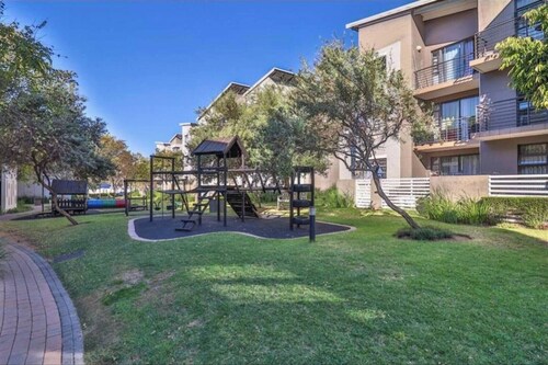 Luxurious Condo Rental in the Heart of Sandton, South Africa