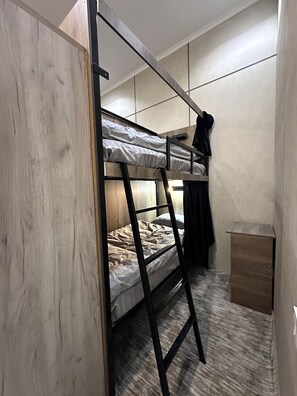 Comfort Shared Dormitory - Aslan Hostel (Samarqand)