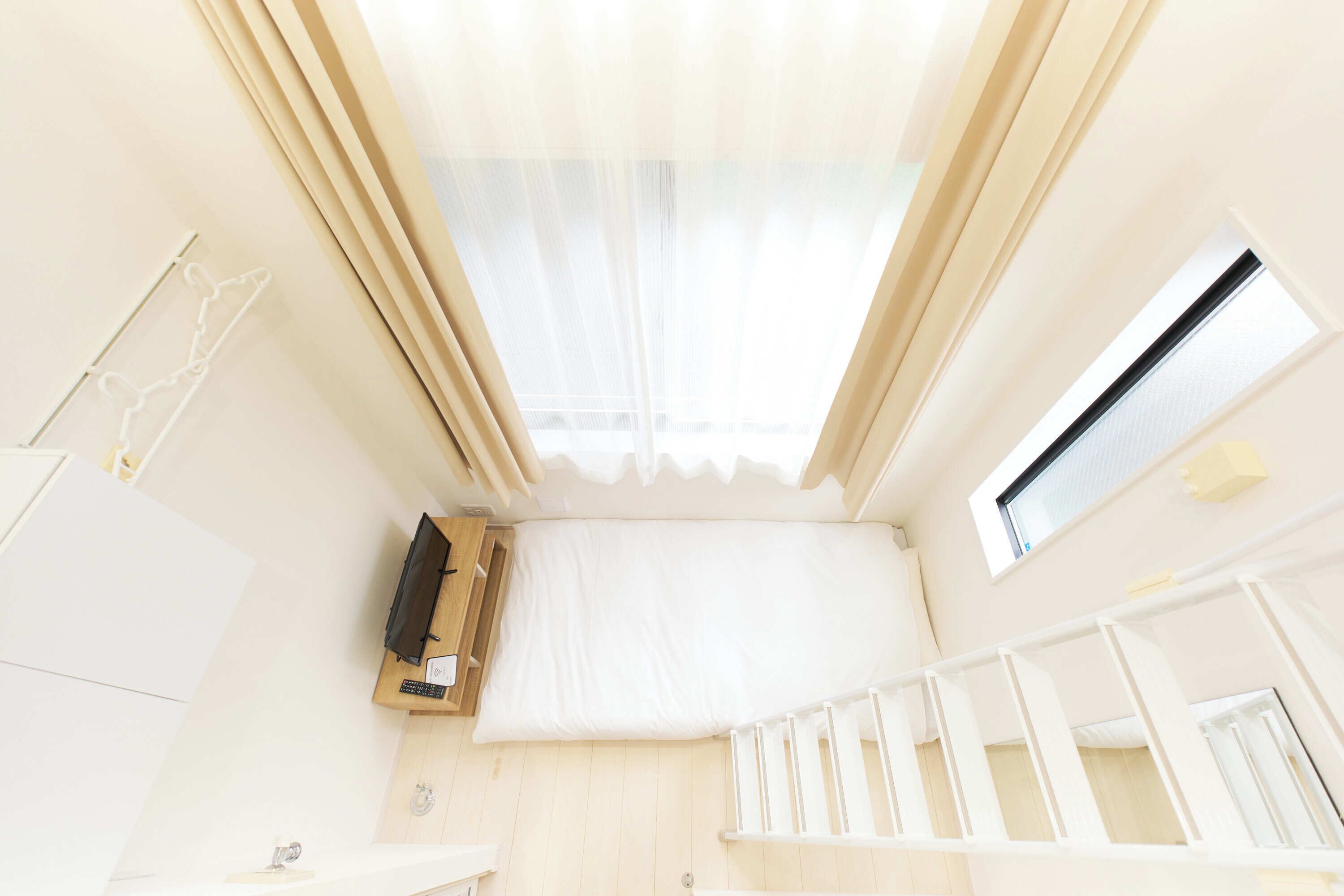 Blackout curtains, free WiFi