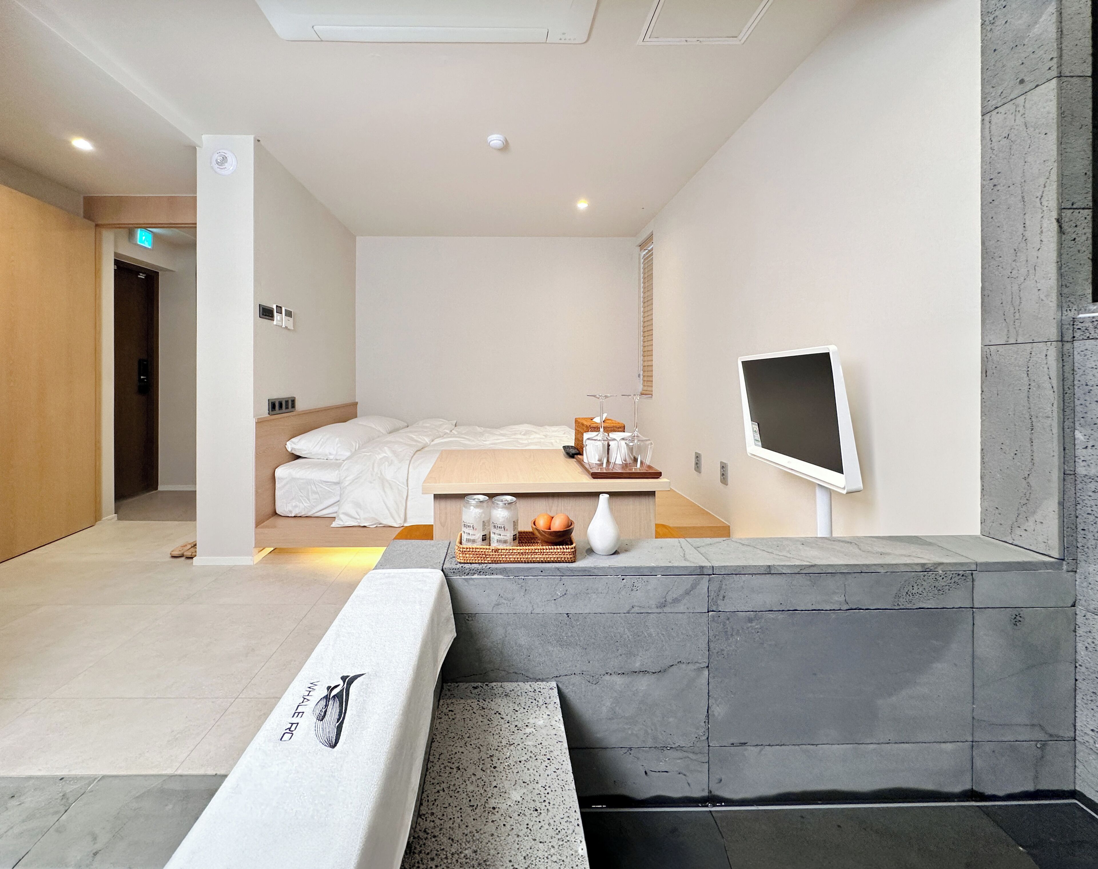 Single Room | Free WiFi